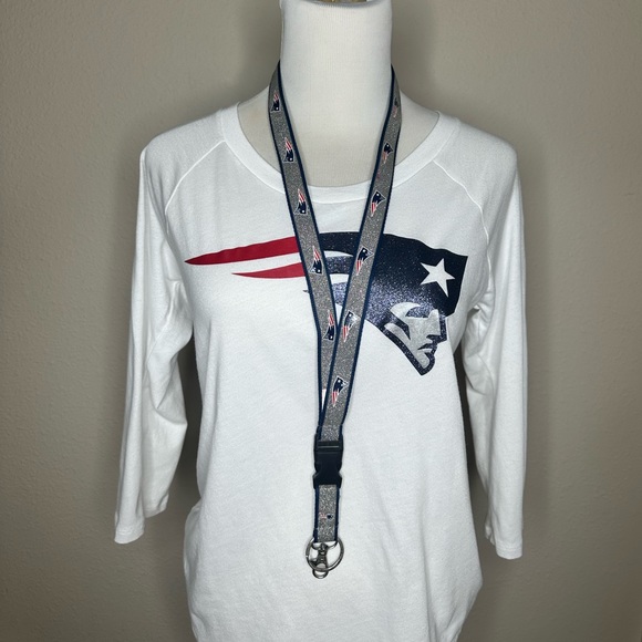 BUNDLE Women’s New England Patriots (4 items) - Picture 4 of 4